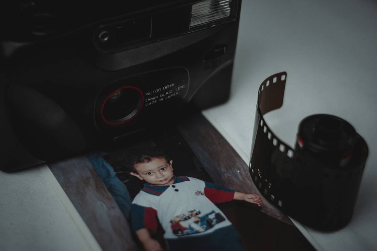 Child video-calling a parent after relocation